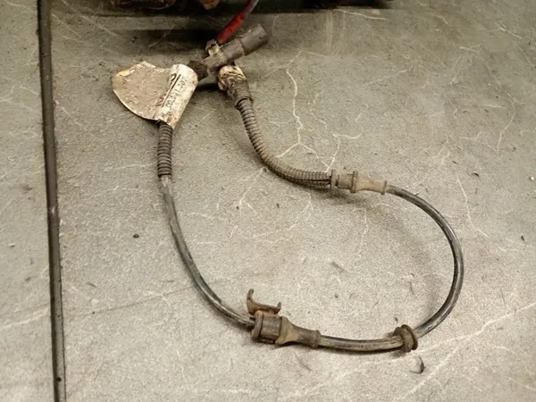 OEM 24443540 Porte-fusée droit avant pour Opel Zafira A image 8