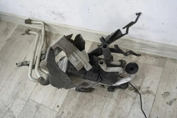 Webasto parkeerverwarming Audi Q7 OEM 4L0815071E image 3