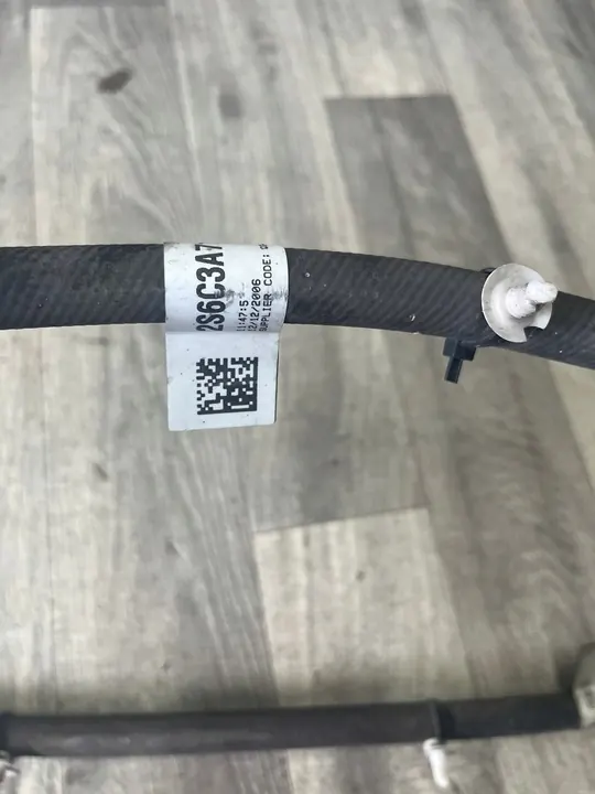 Mangueira de direção assistida Ford Fiesta MK6 image 3