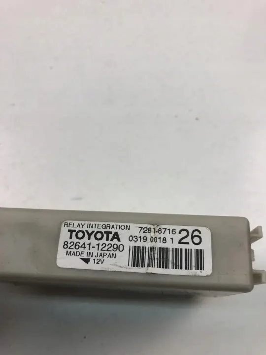 Relé Toyota OEM 8264112290 para Corolla 2015 image 3
