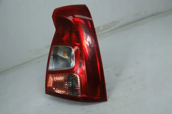 Lámpara Trasera Derecha Dacia Logan I Lift Sedan OEM 8200744759 image 4