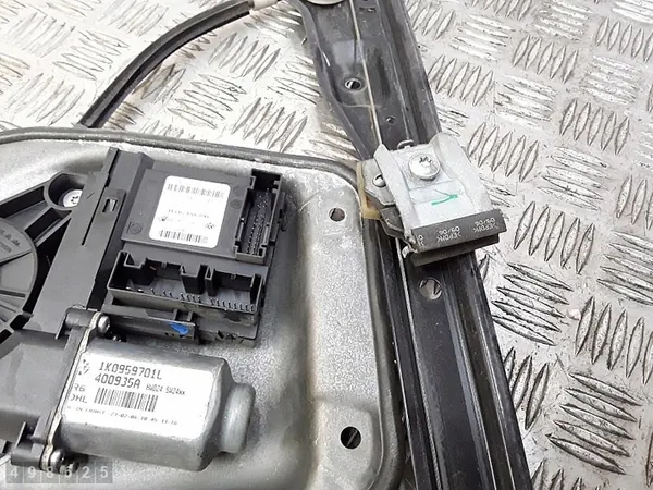 Raamregel VW Golf V 2006 1k3837461b image 4