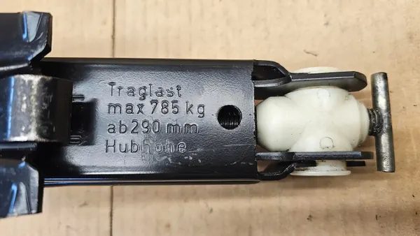 VW Golf II Türgriff OEM 357011031B - Gebraucht image 5