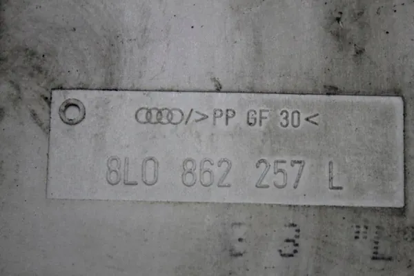 Centrallås pump Audi A3 8L 1996-2003 OEM 8L0862257L image 3