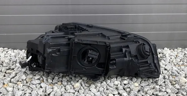 AUDI Q5 MATRIX Lado Derecho 80A941784A image 2