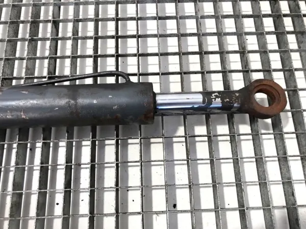 OEM LORK-1-537161 Vérin de Cabine Scania R 450 image 3