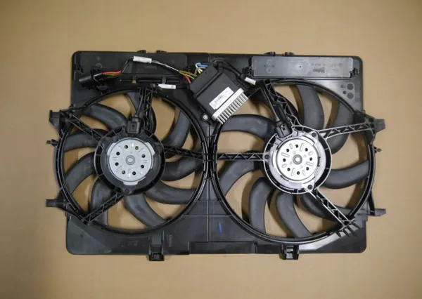 Ventilateur radiateur OEM 8K0121003AG pour Audi A4 A5 A6 Q5 image 2