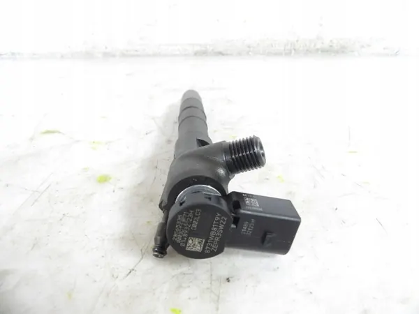 Inyector OEM 28565335 para Skoda Fabia III 1.4TDI image 4