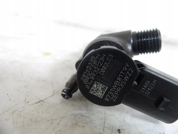 Inyector OEM 28565335 para Skoda Fabia III 1.4TDI image 5