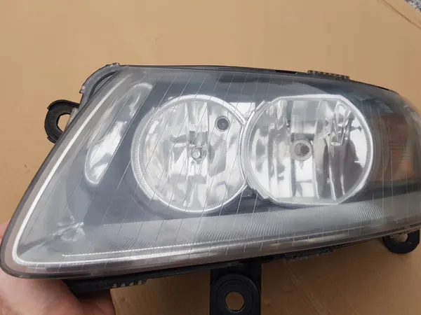 Linkes Scheinwerfer / Audi A6 C6 2004-2008 / Hella OEM image 6