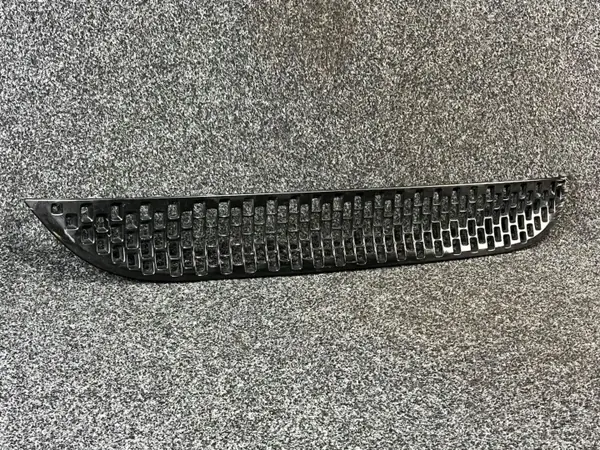 Fiat 500 E II Voorbumper Rooster OEM 735714158 image 3