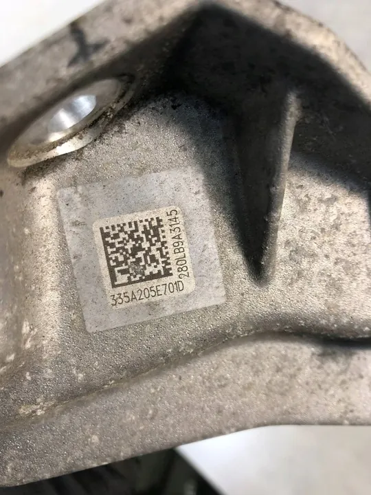 Support de compresseur de climatisation BMW i4 image 7