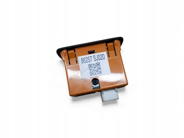 Subaru Ascent USB-aansluiting OEM 86257SJ020 image 6