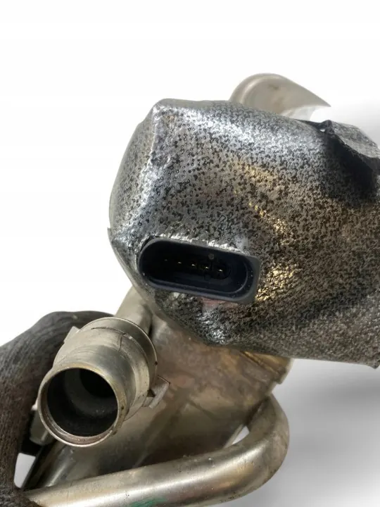 Audi EGR-kylare OEM 05L131512 för A6 S6 C8 4K 2018 image 5