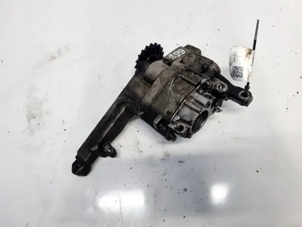 Bomba de óleo Mercedes-Benz GL OEM A6421810547 - Usado image 2