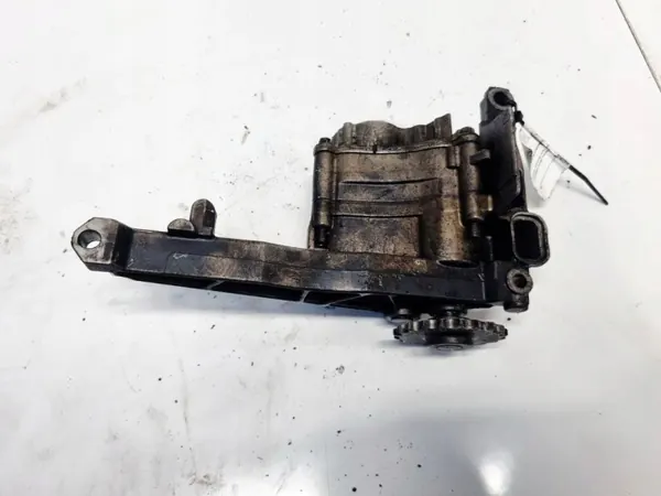 Bomba de óleo Mercedes-Benz GL OEM A6421810547 - Usado image 3