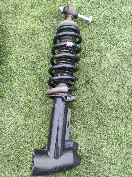 Mola traseira Citroen C5 III/X7 OEM PSA-9682474780 image 2