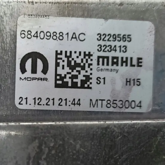 Échangeur de chaleur radiateur OEM 68409881AC Jeep Wrangler image 5