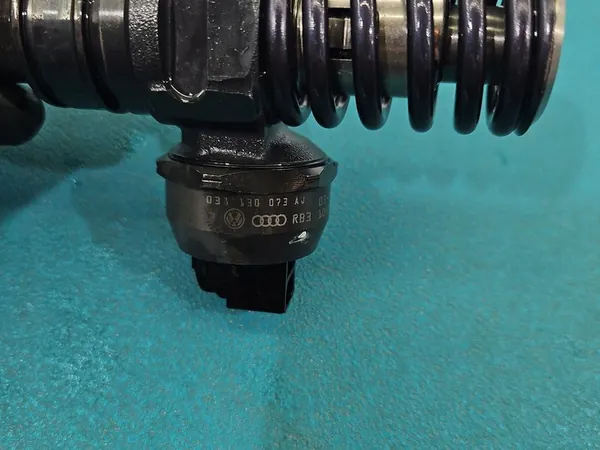 Injetor de Combustível 1.9 TDI VW Passat B5 OEM image 3