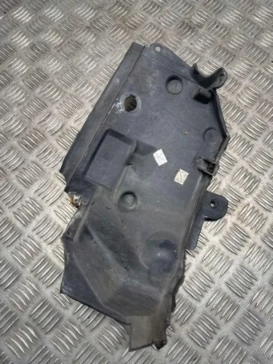 Piezas de compartimento motor BMW X3 F25 2011 - OEM image 3