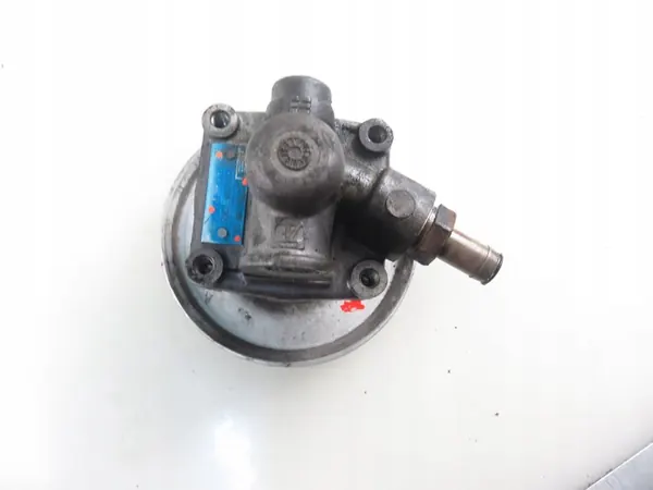 Bomba de direção assistida Audi A6 C4 Avant 2.5 TDI - AEL image 9