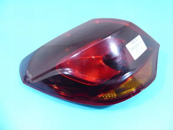 Feu Arrière Gauche Opel Astra IV J HB OEM 1328730 image 2