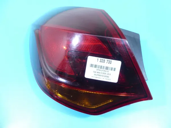 Feu Arrière Gauche Opel Astra IV J HB OEM 1328730 image 3