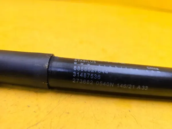 Lynk & Co 01 amortecedor capô OEM 8888527844 image 4