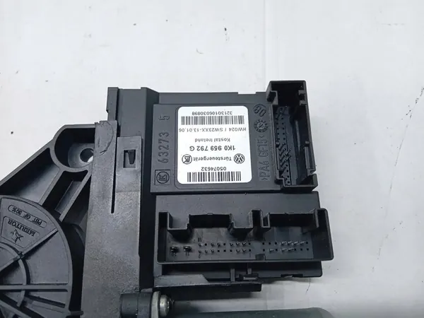 Raam Motor Links Voor SKODA OCTAVIA II 1T0959702B image 4