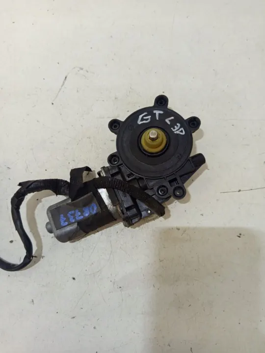 Alfa Romeo GT linker raammotor OEM 3D 2003-2010 image 3