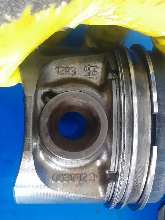 TI50 Kolben OEM 083092 für Mercedes 3.0 D image 4