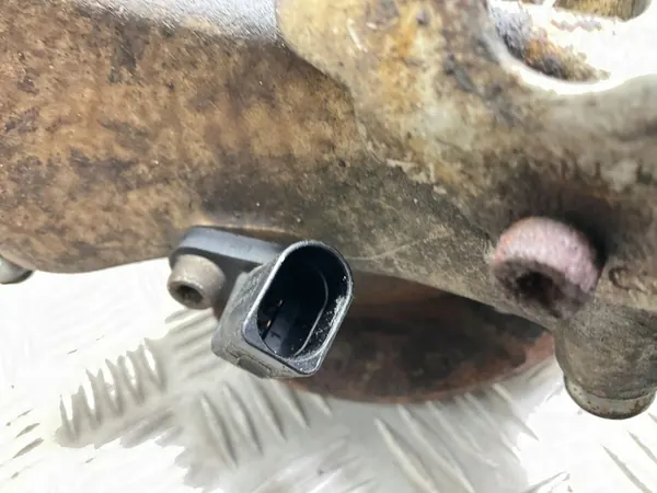 Mozzo ruota posteriore destro Audi Q5 SQ5 2011 OEM 8R0505436C image 2