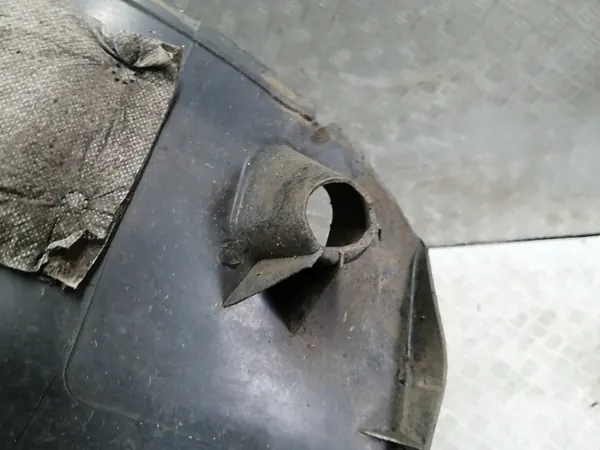Citroen C4 Picasso II rechter voorwielkast OEM 9812598980 image 4