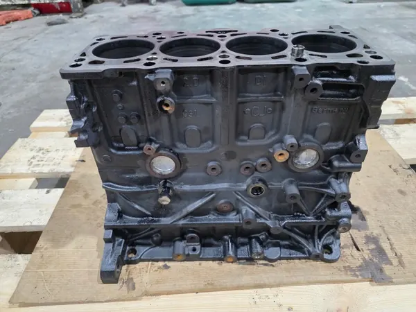 Motorblock OEM 03L021CJ 5/26 für Audi 2.0 TDI image 3