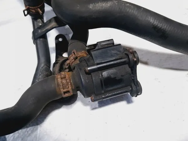 Vesiputki VW Golf VII 1.6 TDI CLH 5Q0122051AL image 3