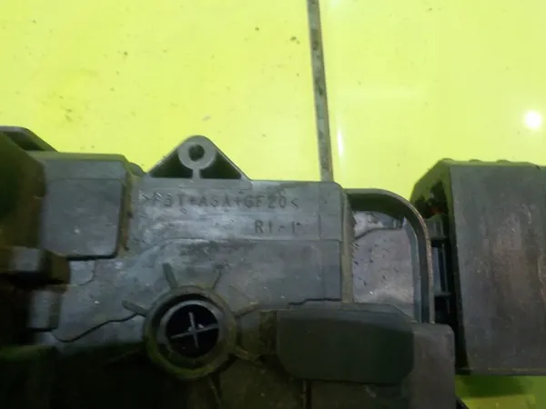 Dörrlås Höger Bak OPEL CORSA D LIFT 13258268 image 4