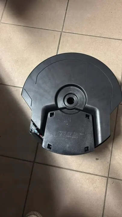 Haut-parleur Subwoofer Bose Renault OE 281708976R image 3