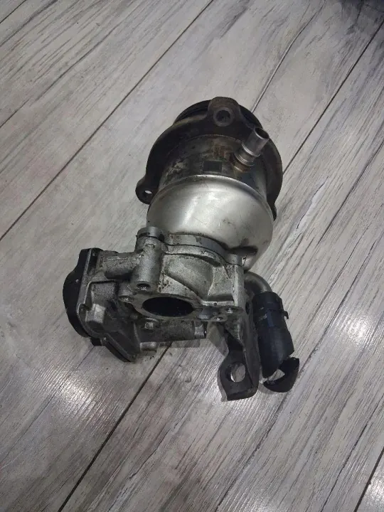 Arrefecedor de escape OEM 147100361R para Renault Trafic III image 2