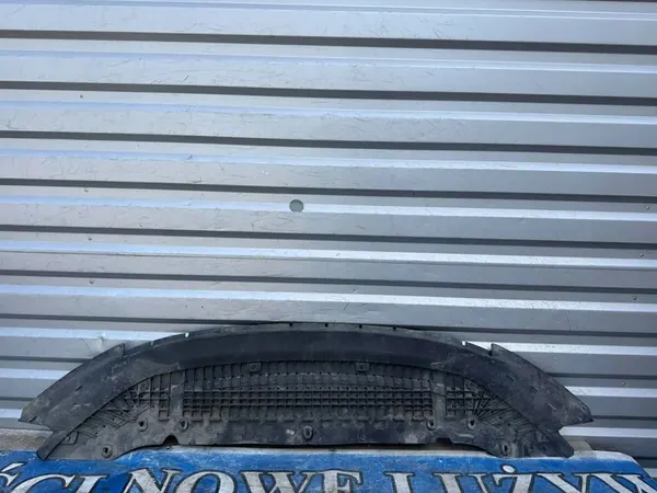 AUDI A7 C8 Stötfångarskydd 4K8807611A image 2