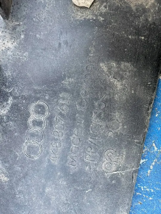 AUDI A7 C8 Stötfångarskydd 4K8807611A image 3