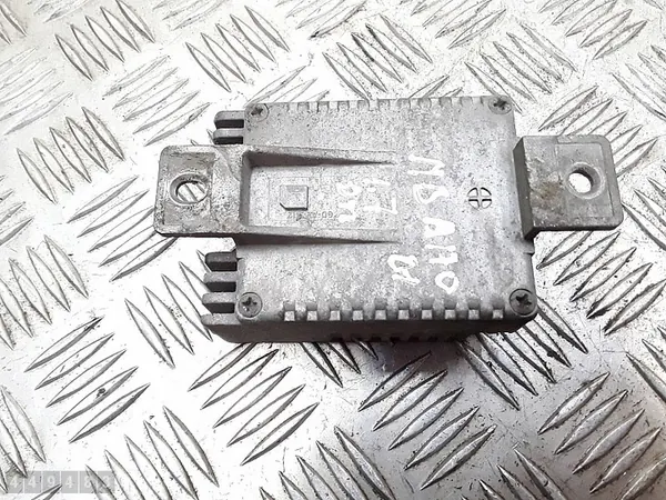 Relé Mercedes A Class 1700CDI a0275458032 image 2