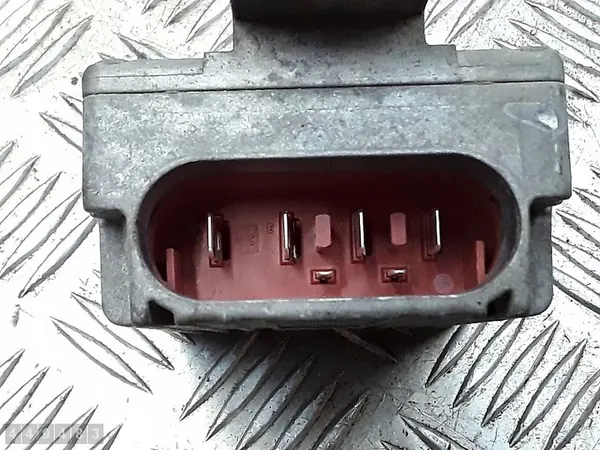 Relé Mercedes A Class 1700CDI a0275458032 image 3