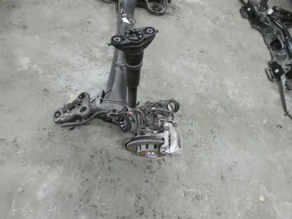 Achterophanging Balk OEM BELKA TYł ZAWIESZENIE PEUGEOT 2008 II image 6