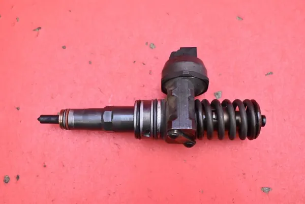 Pompe d'injection OEM 038130073BN pour Skoda Octavia 2 image 3