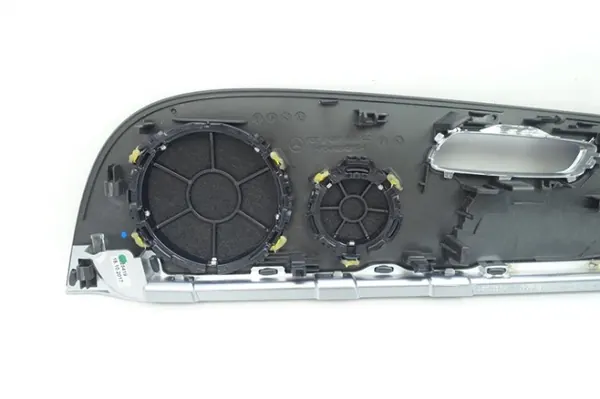 BURMESTER Luidsprekerrooster voor Mercedes E W213 image 6