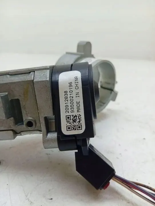 Interruptor de encendido OEM 20912838 para Opel Insignia A Estate image 4