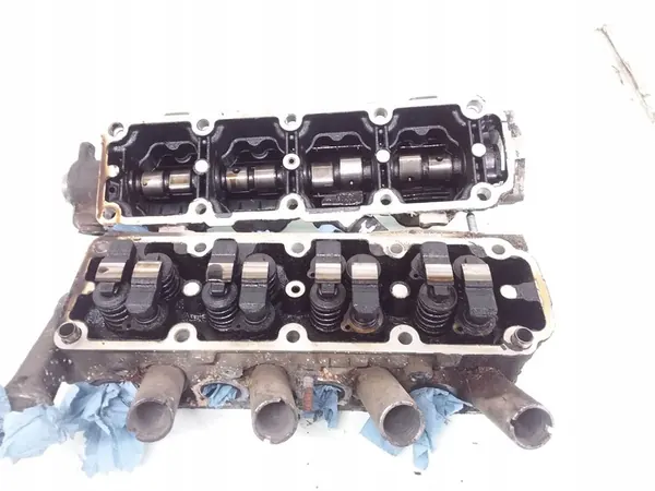 Opel Corsa B Cylinder Head image 2