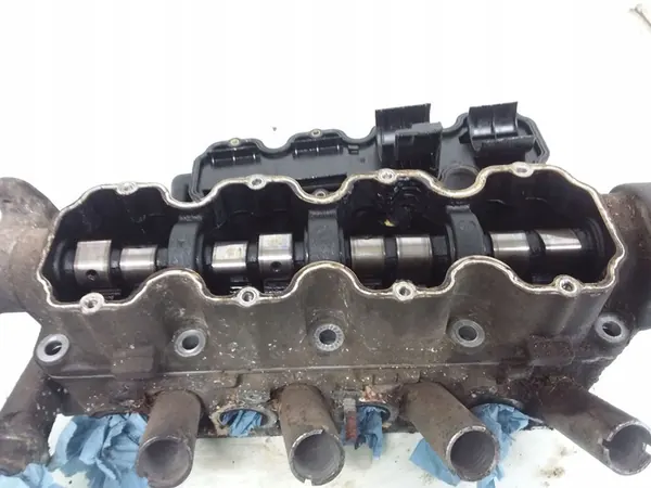 Opel Corsa B Cylinder Head image 6