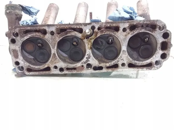 Opel Corsa B Cylinder Head image 9