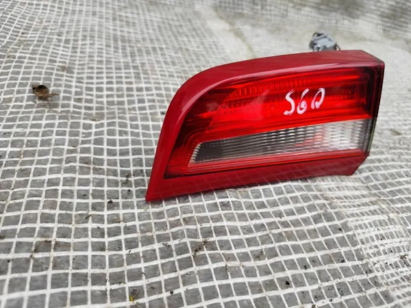 Volvo S60 II LIFT 13-18 Luz Trasera Derecha OEM 30796272 image 2